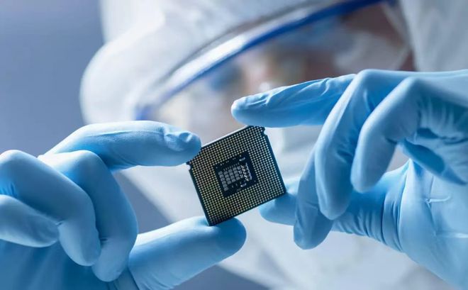 Intel layoffs, the semiconductor industry ushered in a cold winter